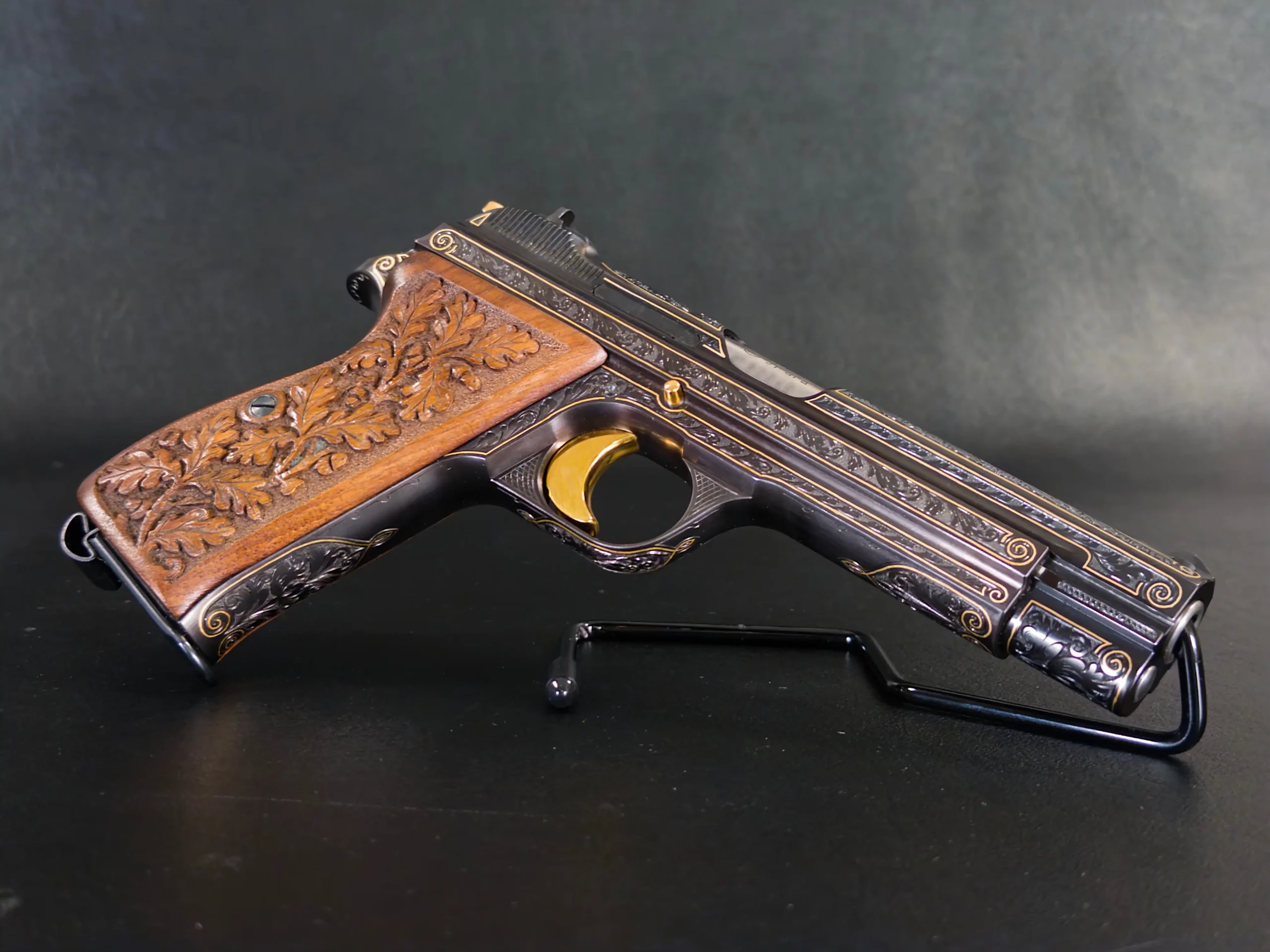 SIG Sauer P210 L De Luxe engraved