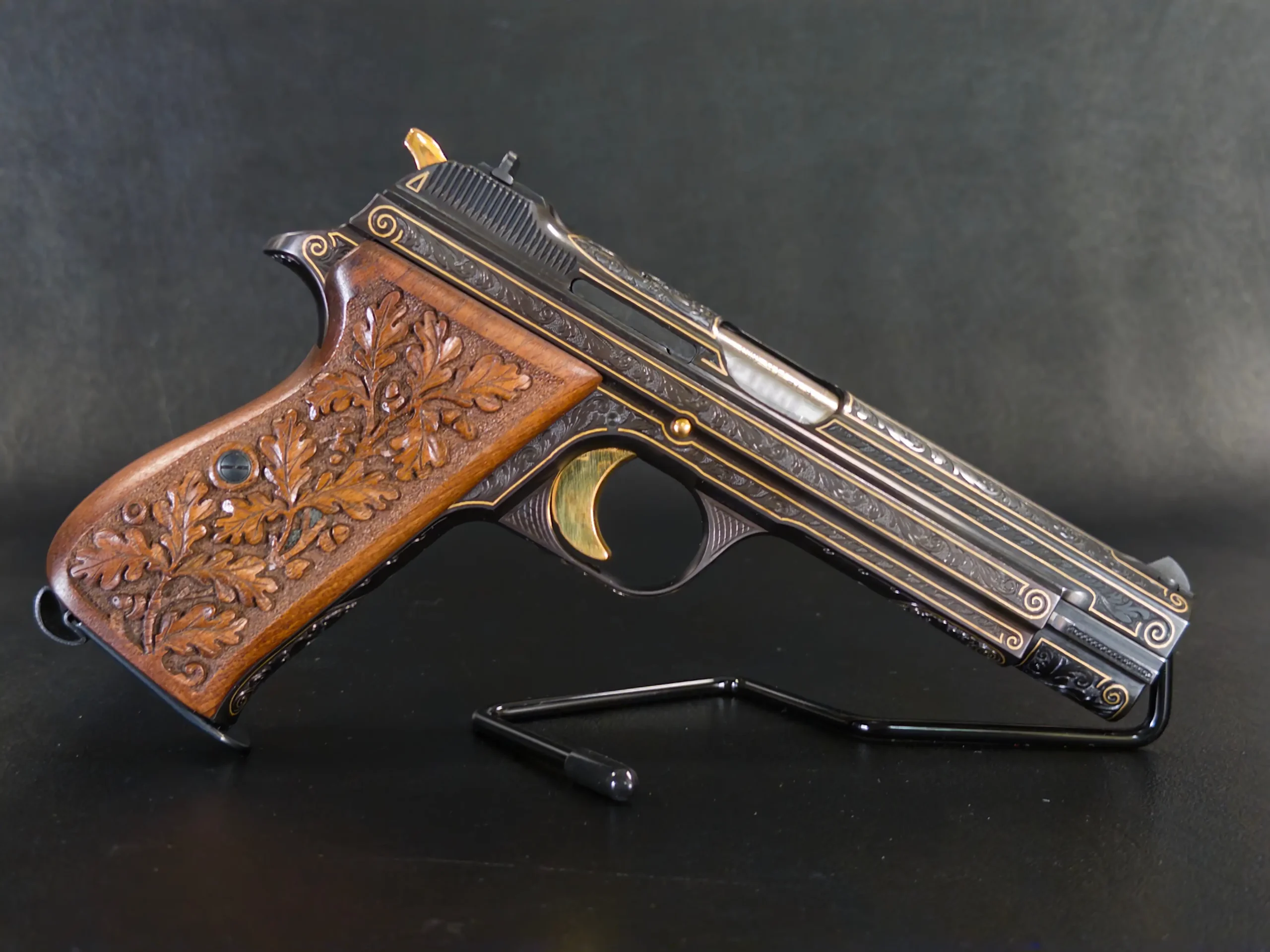 Sig Sauer P210 De Luxe Luxury Engraved