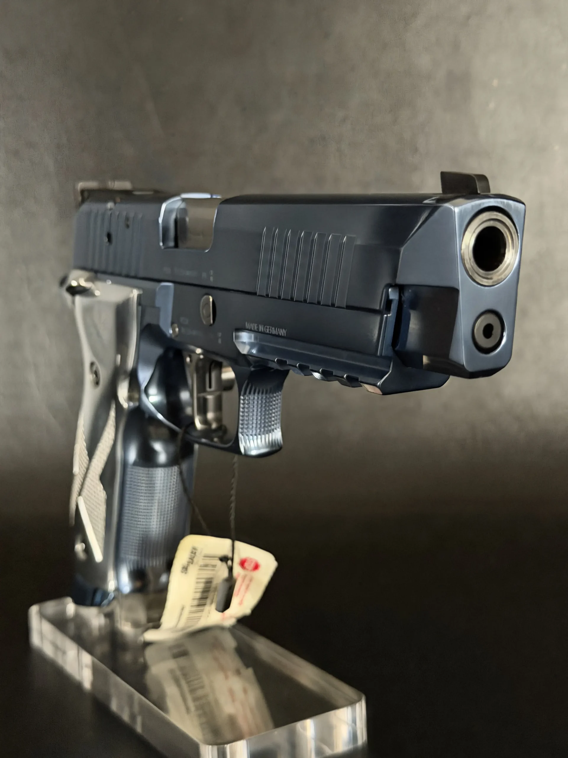 sig sauer p226 blue ice showcase