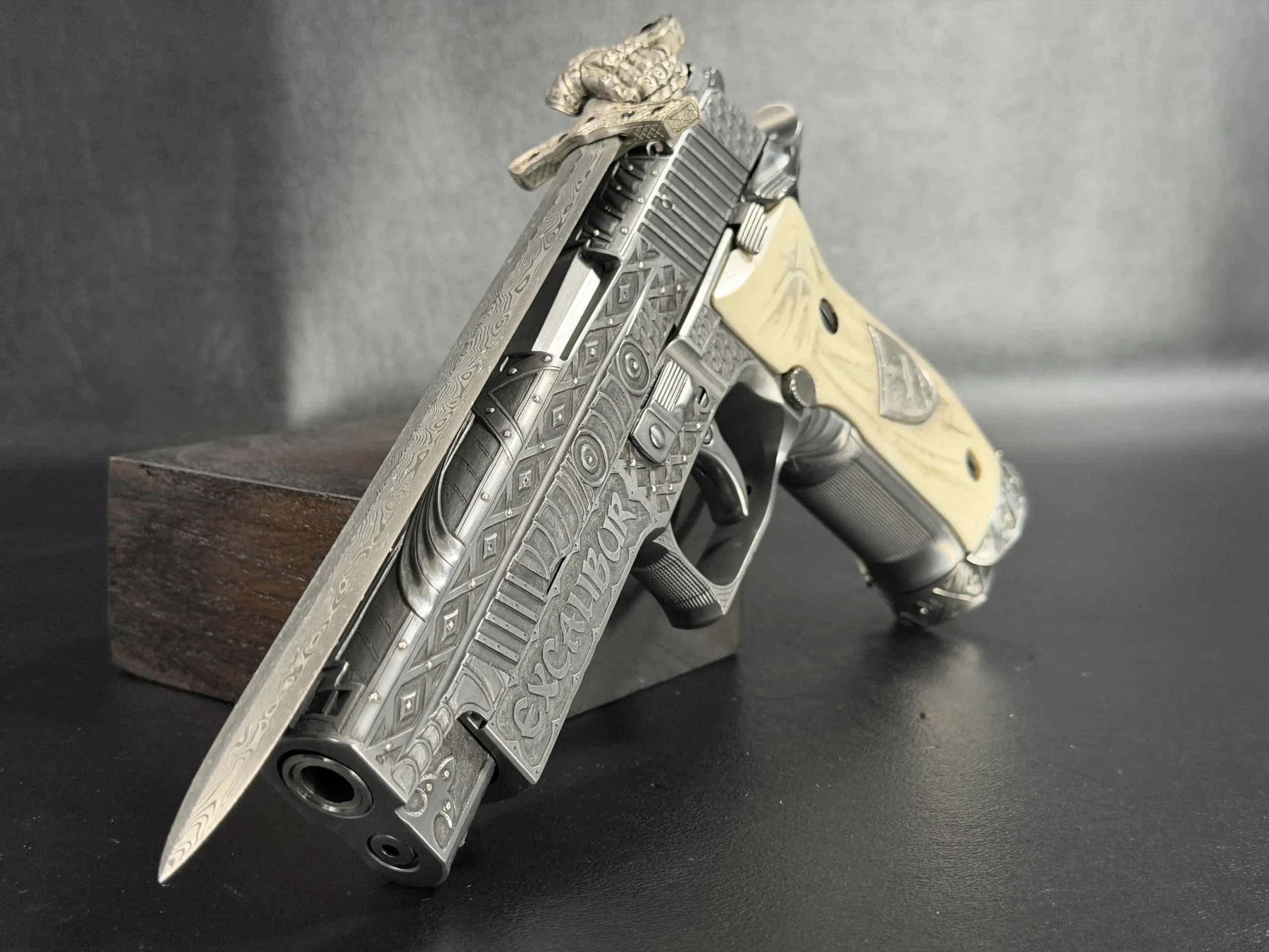 SIG P226 X Five Prestige Excalibur Damascus Sword