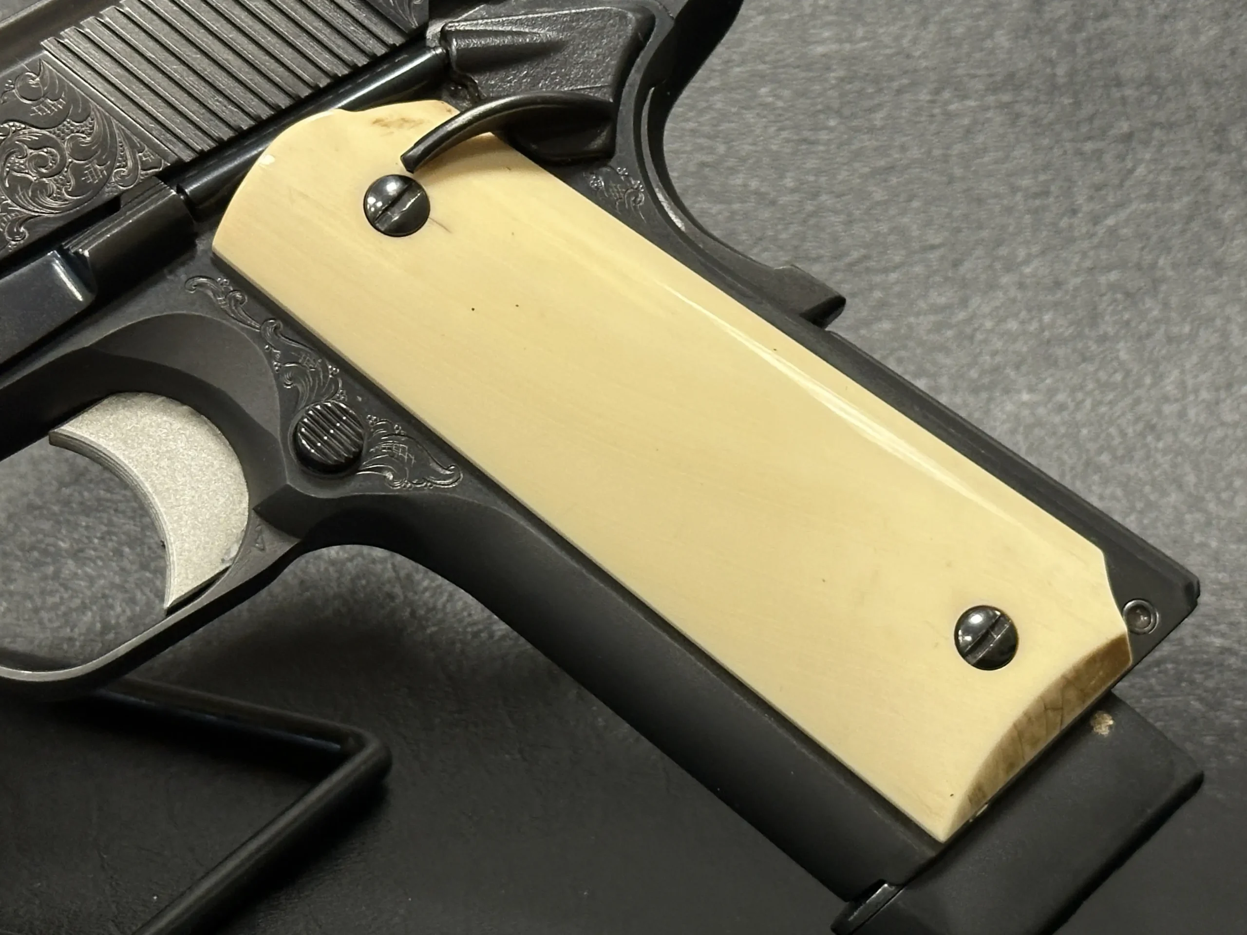 Colt Combat Commander Magnum 4 Series 80