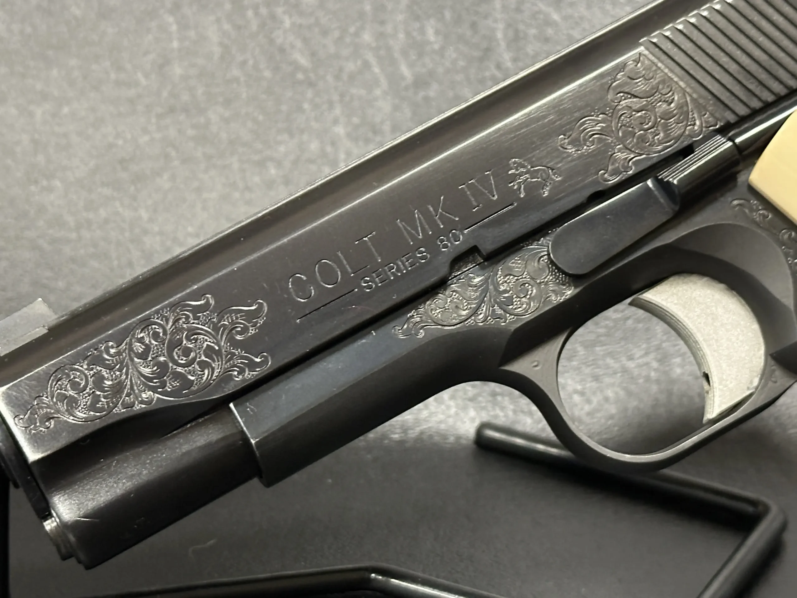 Colt Combat Commander S Kamyk Engraved 1911