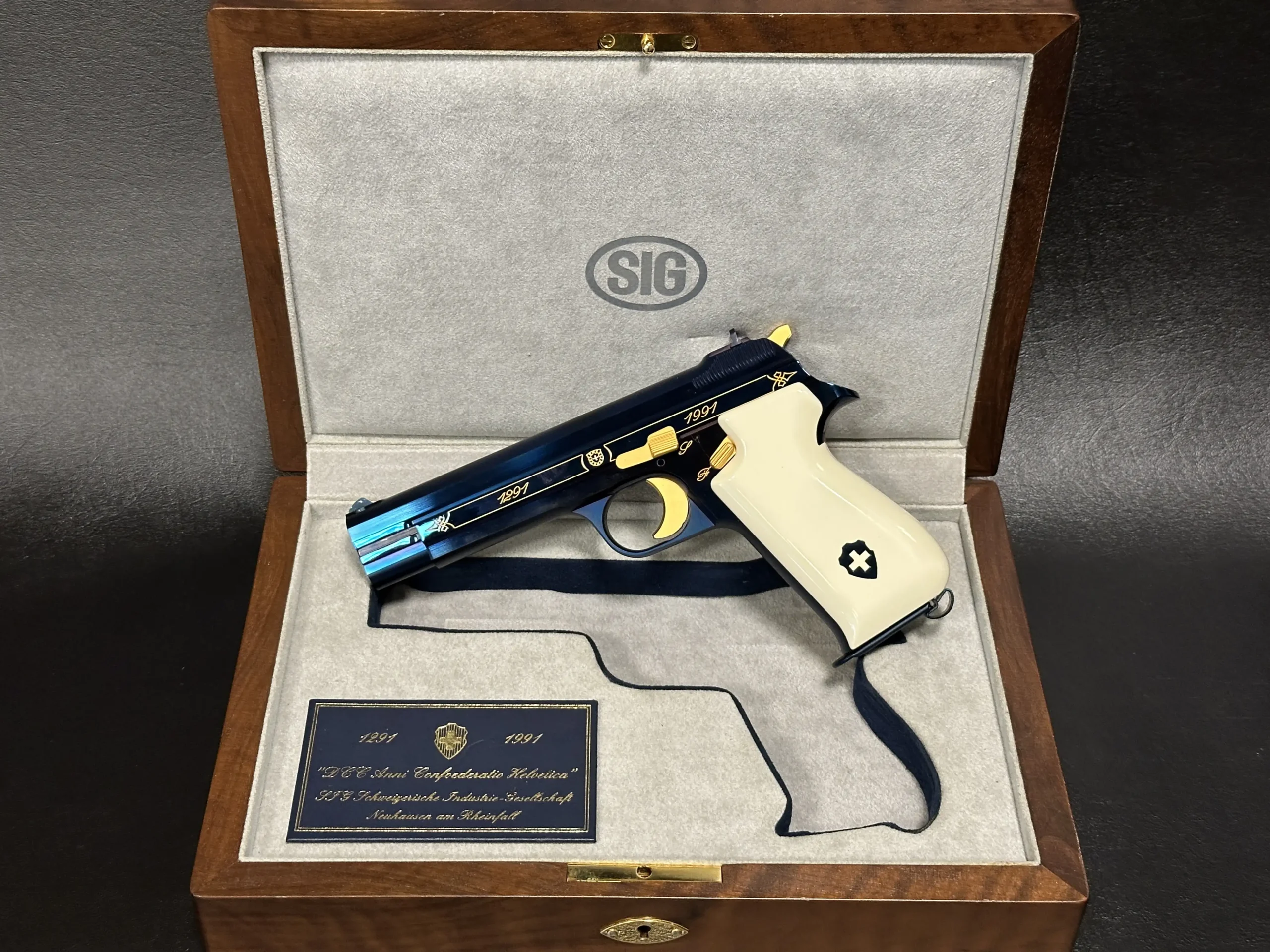 Swiss Confederation Anniversary SIG P210