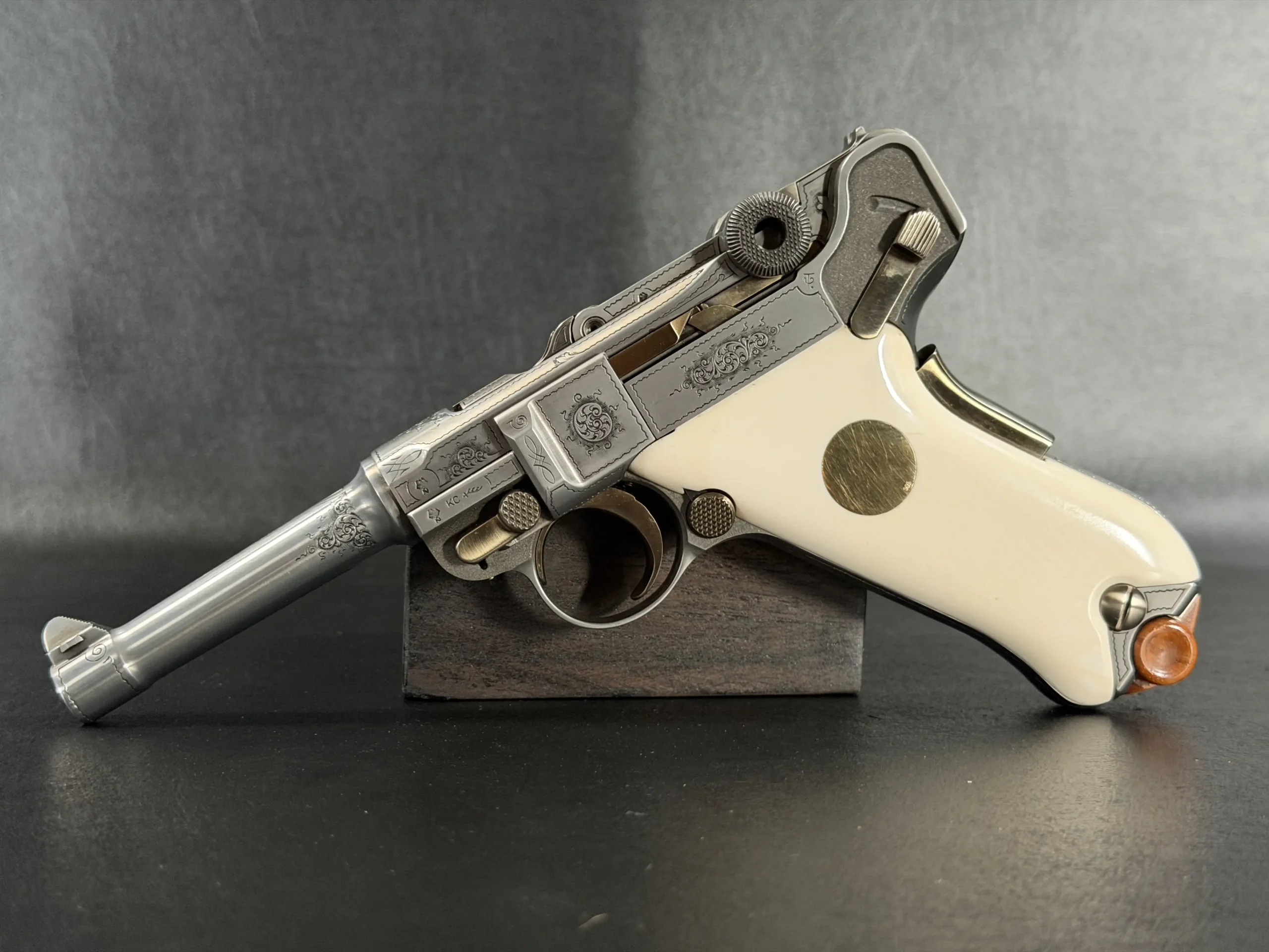 Mauser P08 IWA '83 Luger 7.65mm Engraved Presentation Pistol