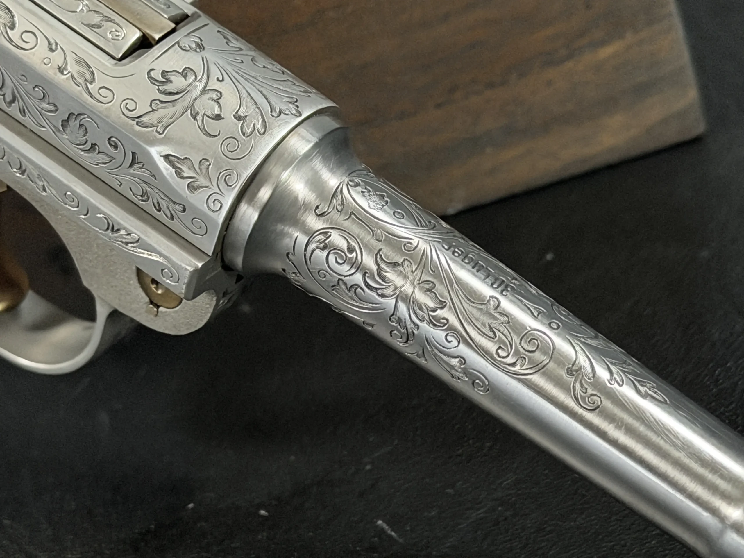 Mauser P08 IWA 84 Exhibition Case Velvet Interior