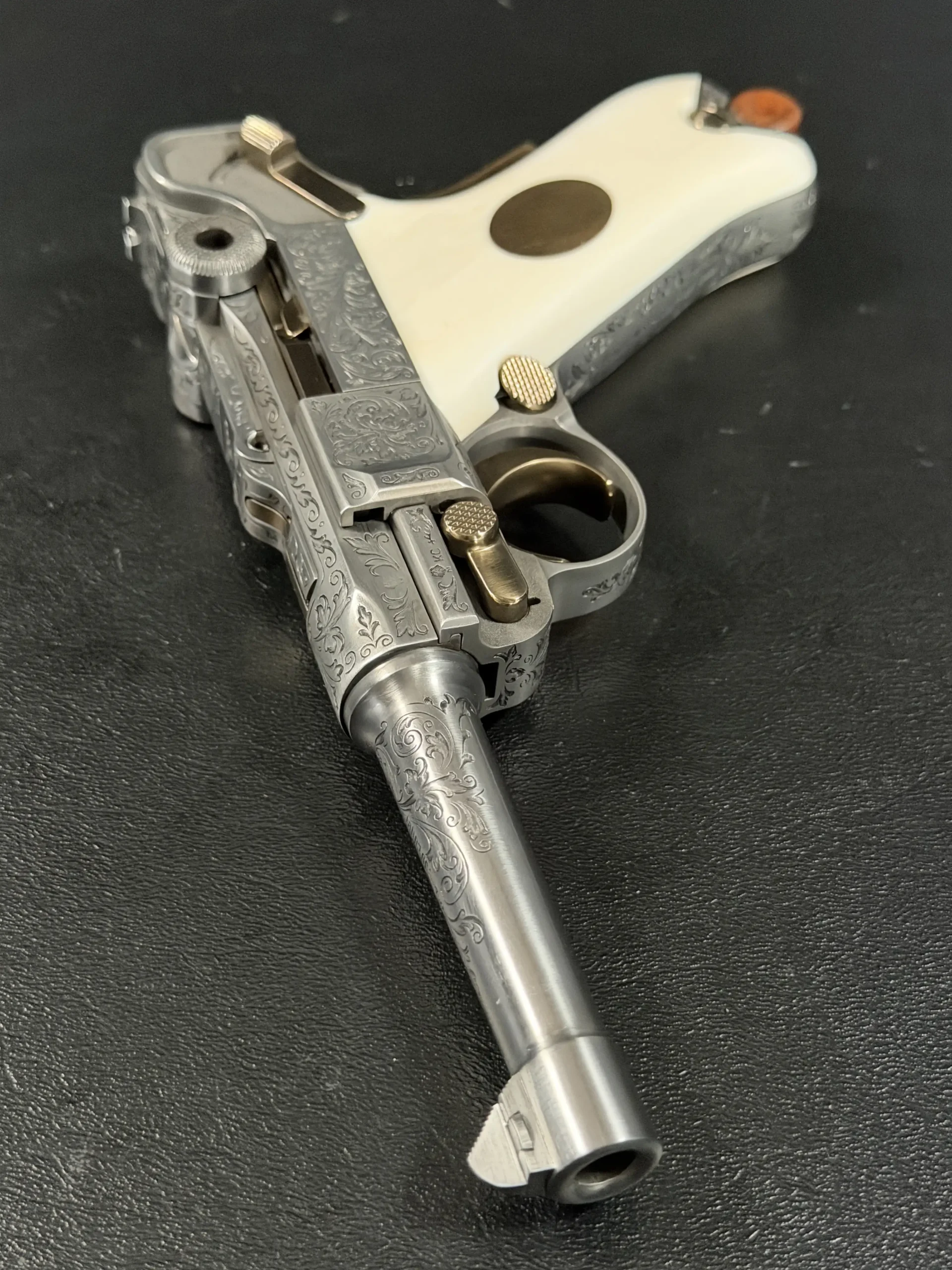 Mauser P08 IWA Tribute Case and Accessories