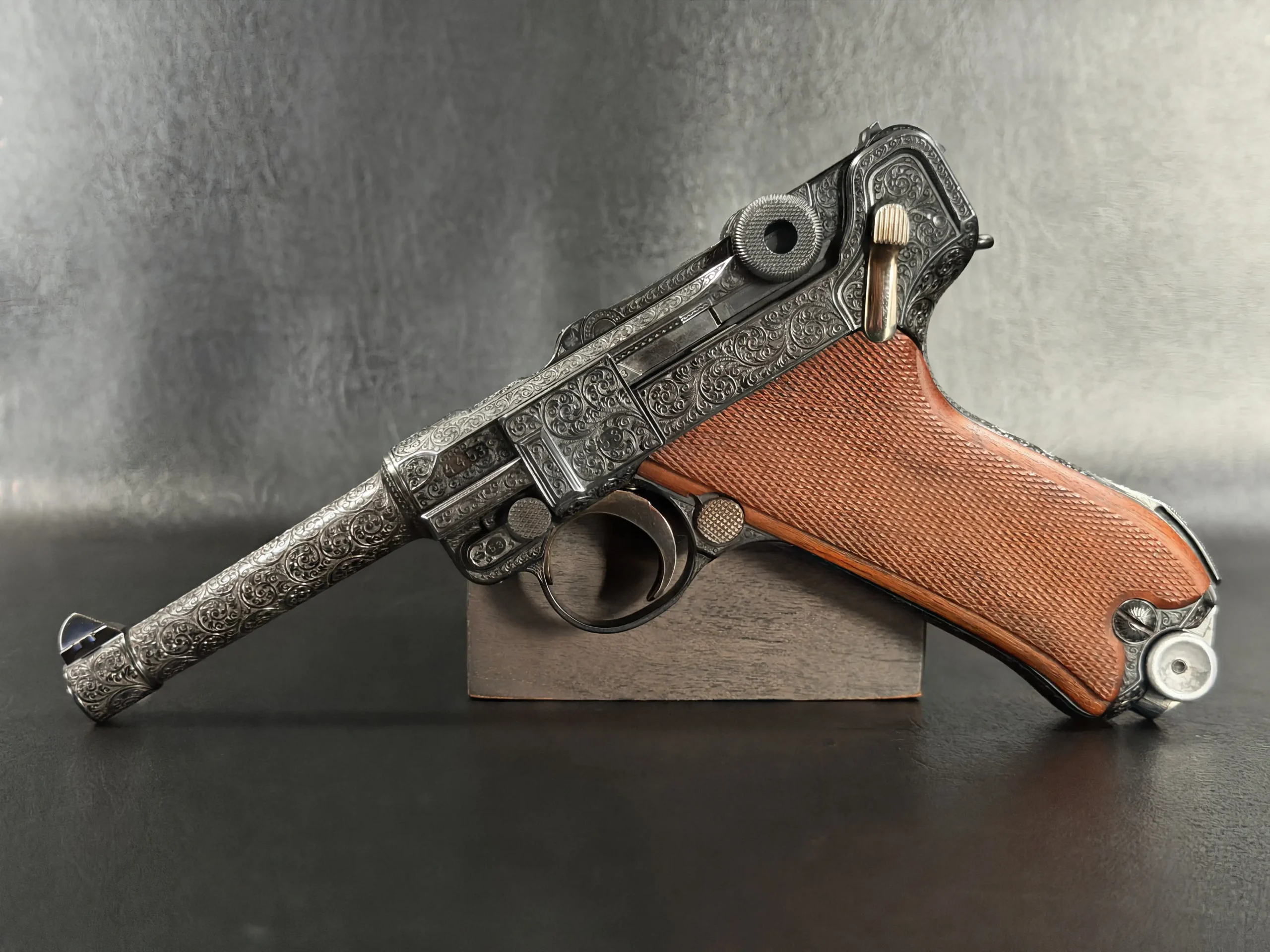 1917 German Luger engraved frame