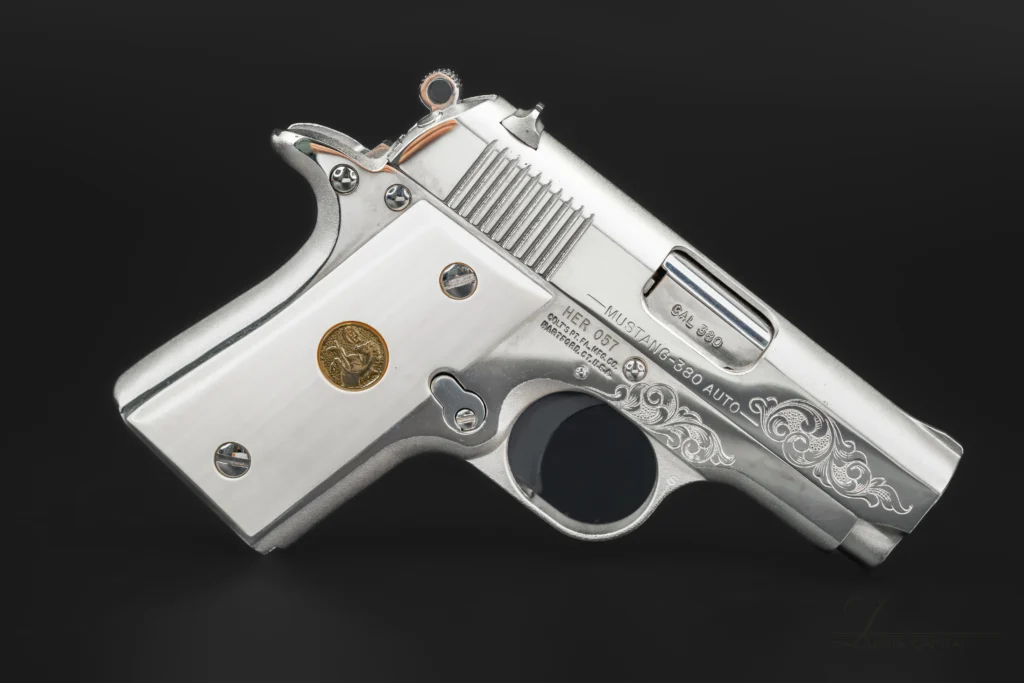 Colt Mustang Serial - HER 057