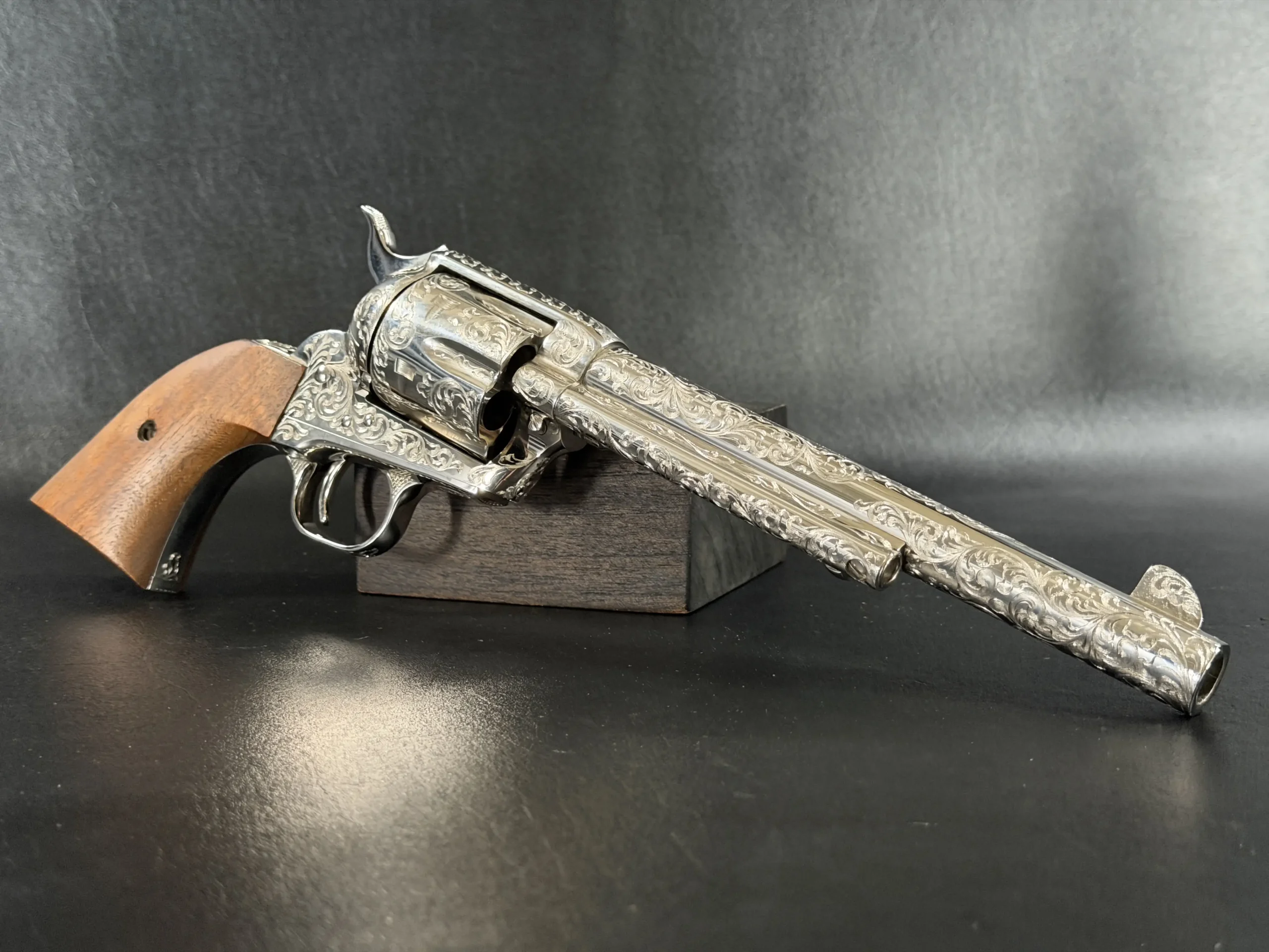 Colt SAA Walnut Grip Engraved Revolver