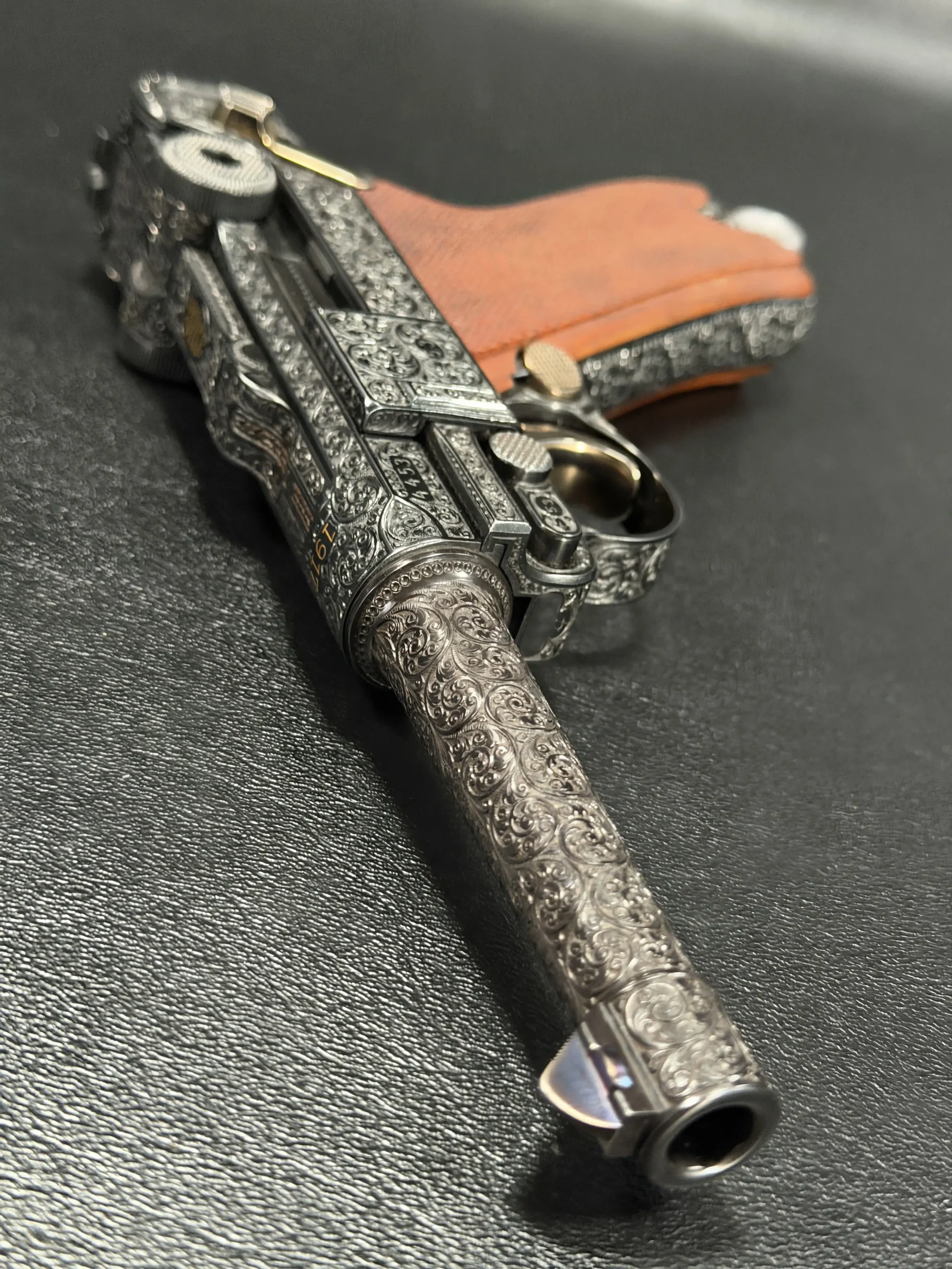 DWM Luger P08 engraved craftsmanship