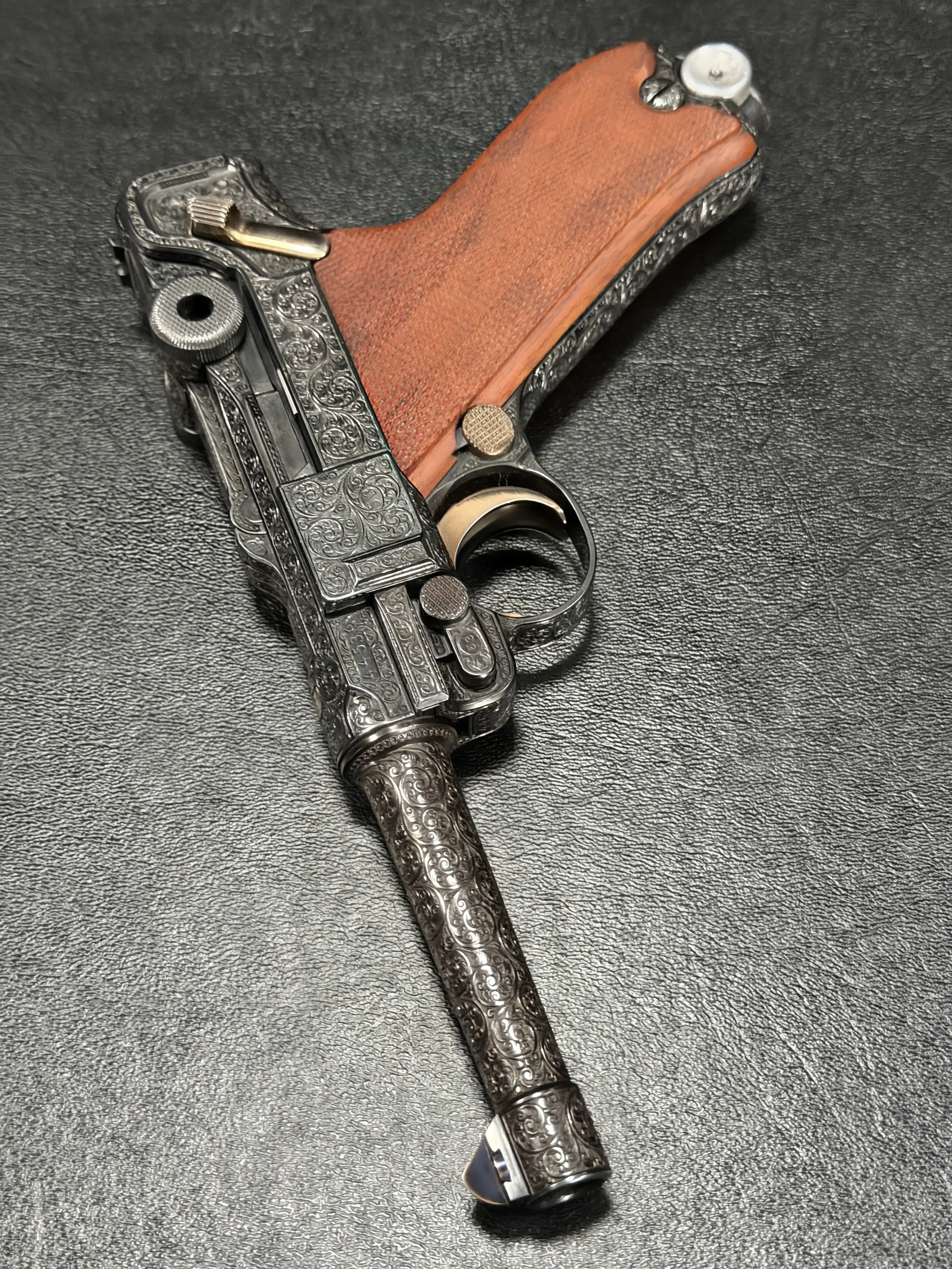 Ornately engraved 1917 Luger P08