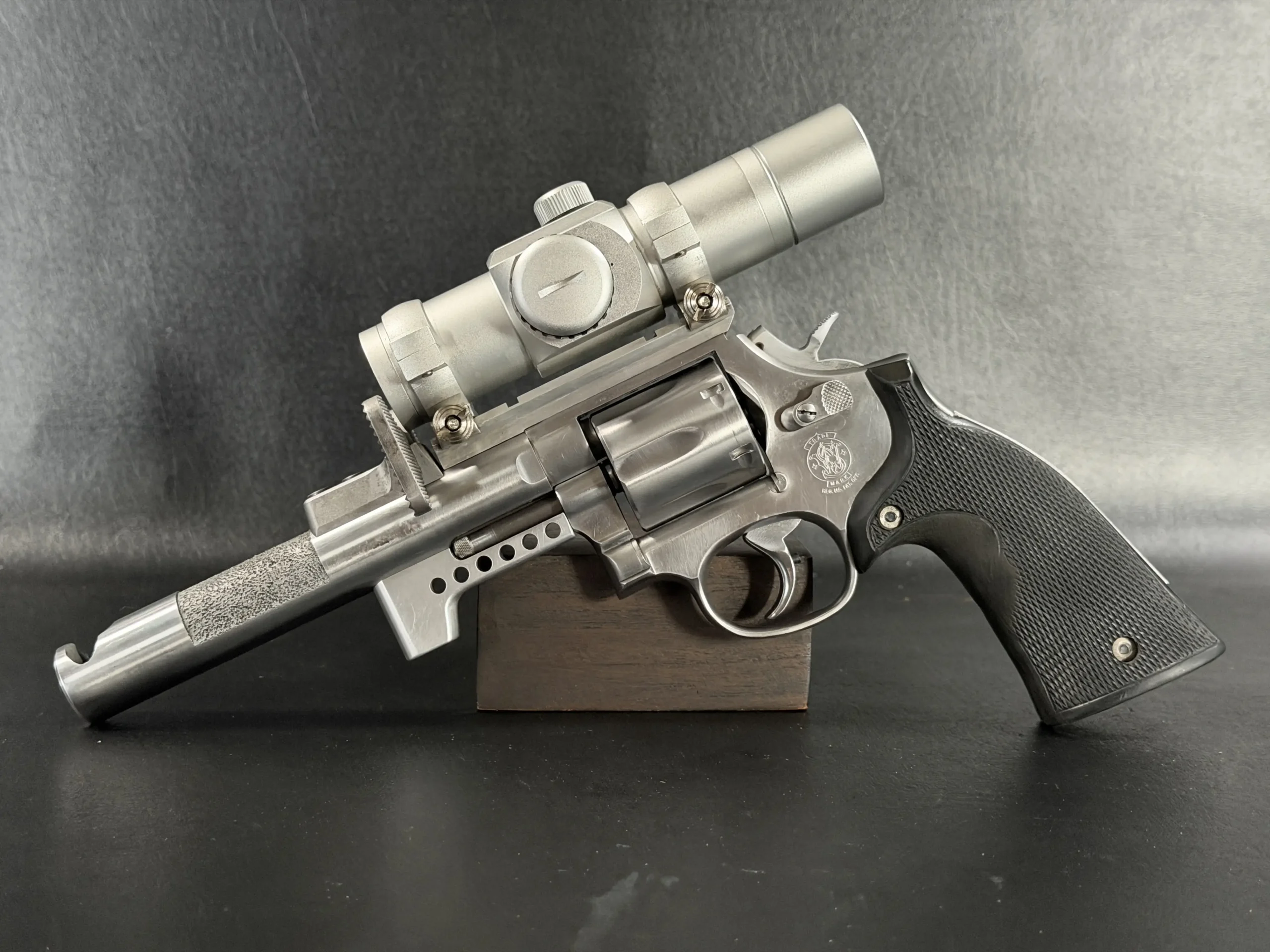 Smith & Wesson 686 3 Prototype Performance Center Judy Woolley Competition Revolver