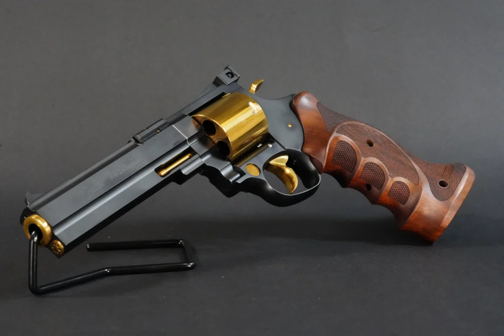 Janz EM-S SN 09092000 revolver