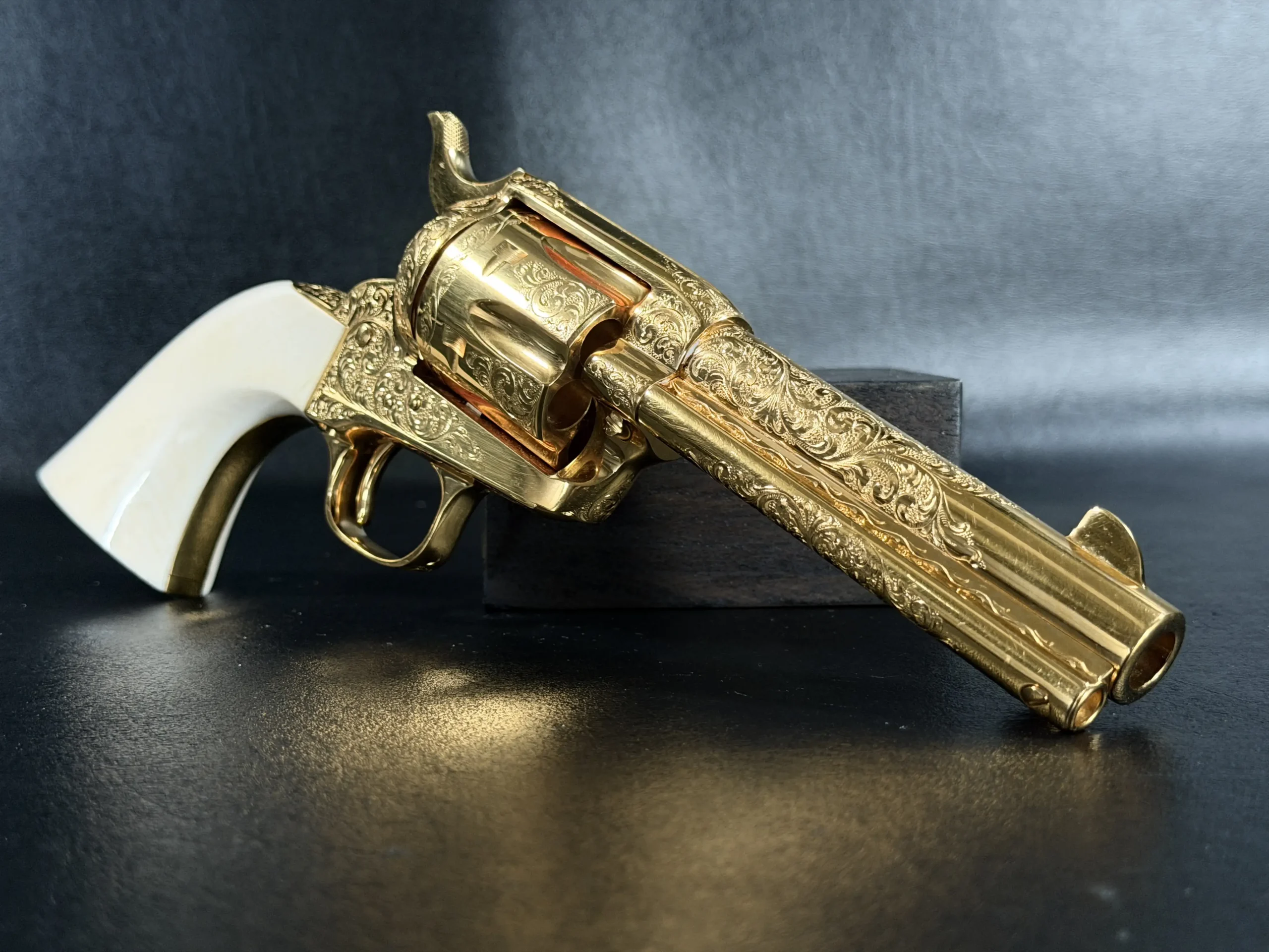 Colt 3rd Gen SAA Factory Scroll Engraving Gold Plate