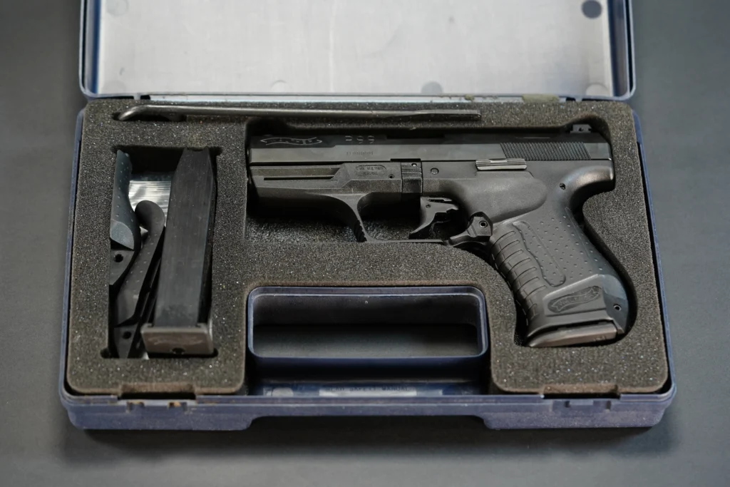 Walther-P99-Case-Open-SN-D001001