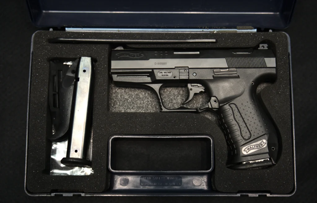 Walther P99 Case Open