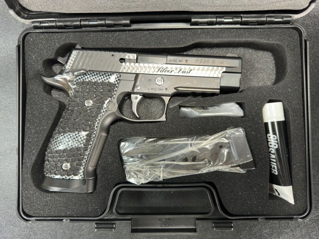 Sig Sauer P226 X-Five Short Silver Dust Case SN-U902344