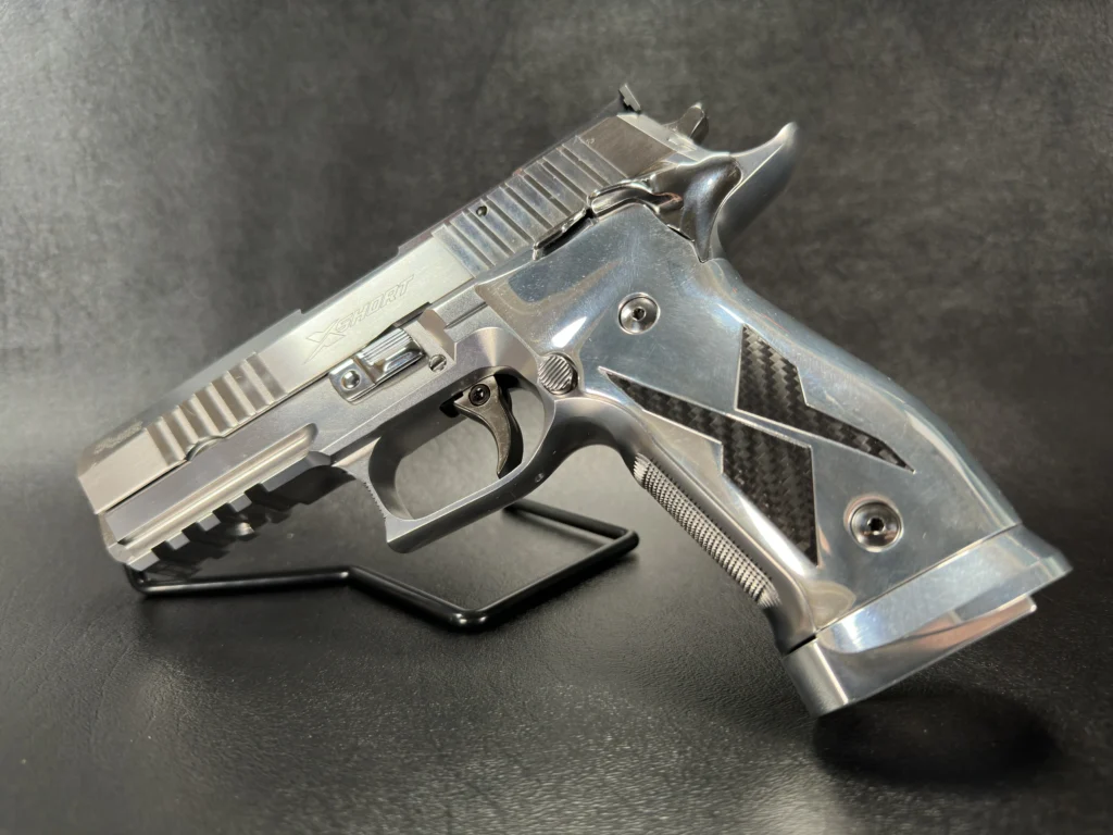 Sig Sauer P226 X-Short Chrome & Carbon SN-U928863