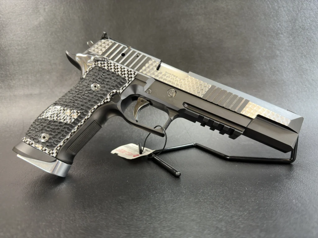 Sig Sauer P226 X-Six SN-U902344