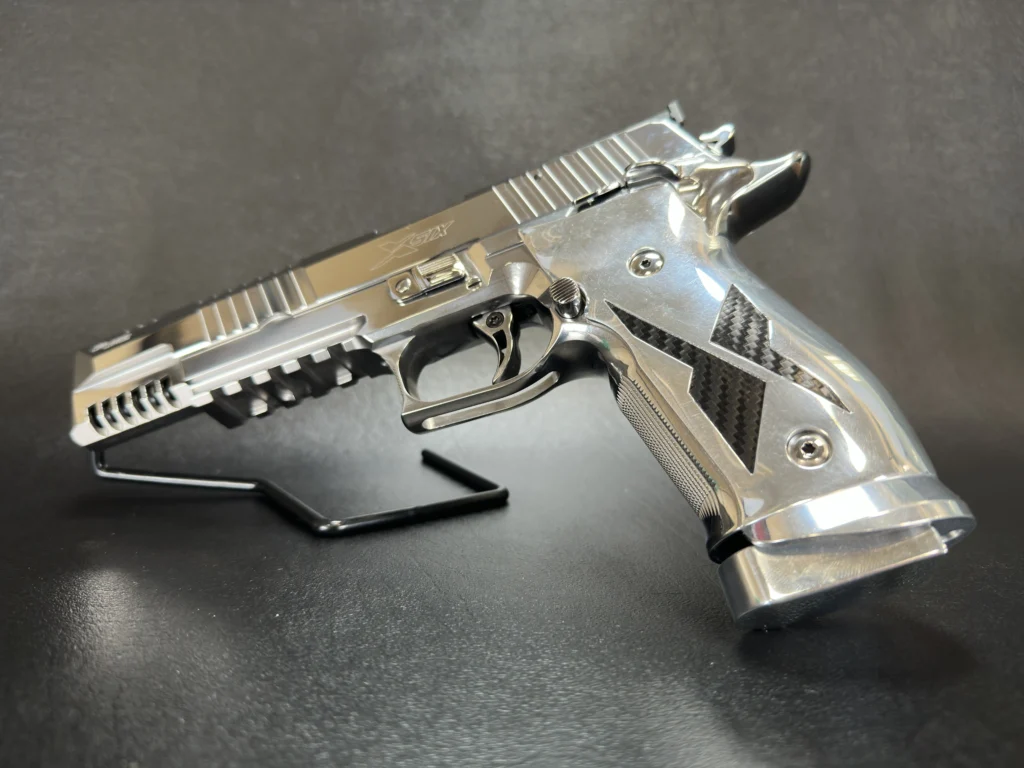 Sig Sauer P226 X-Six Skeleton SN-U928370