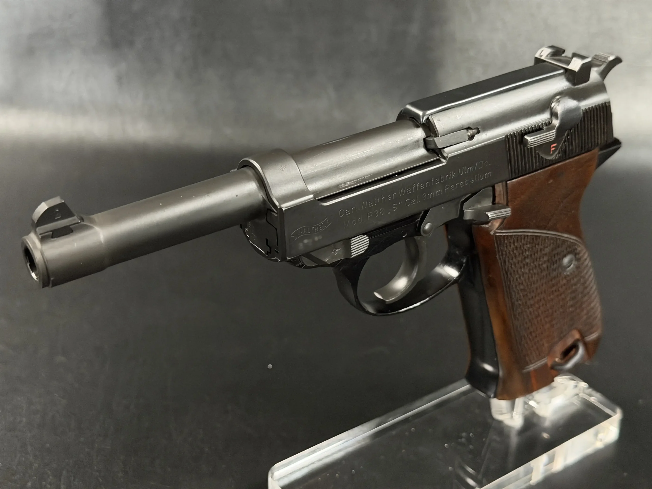 Walther P38 9mm Exposed Barrel Design