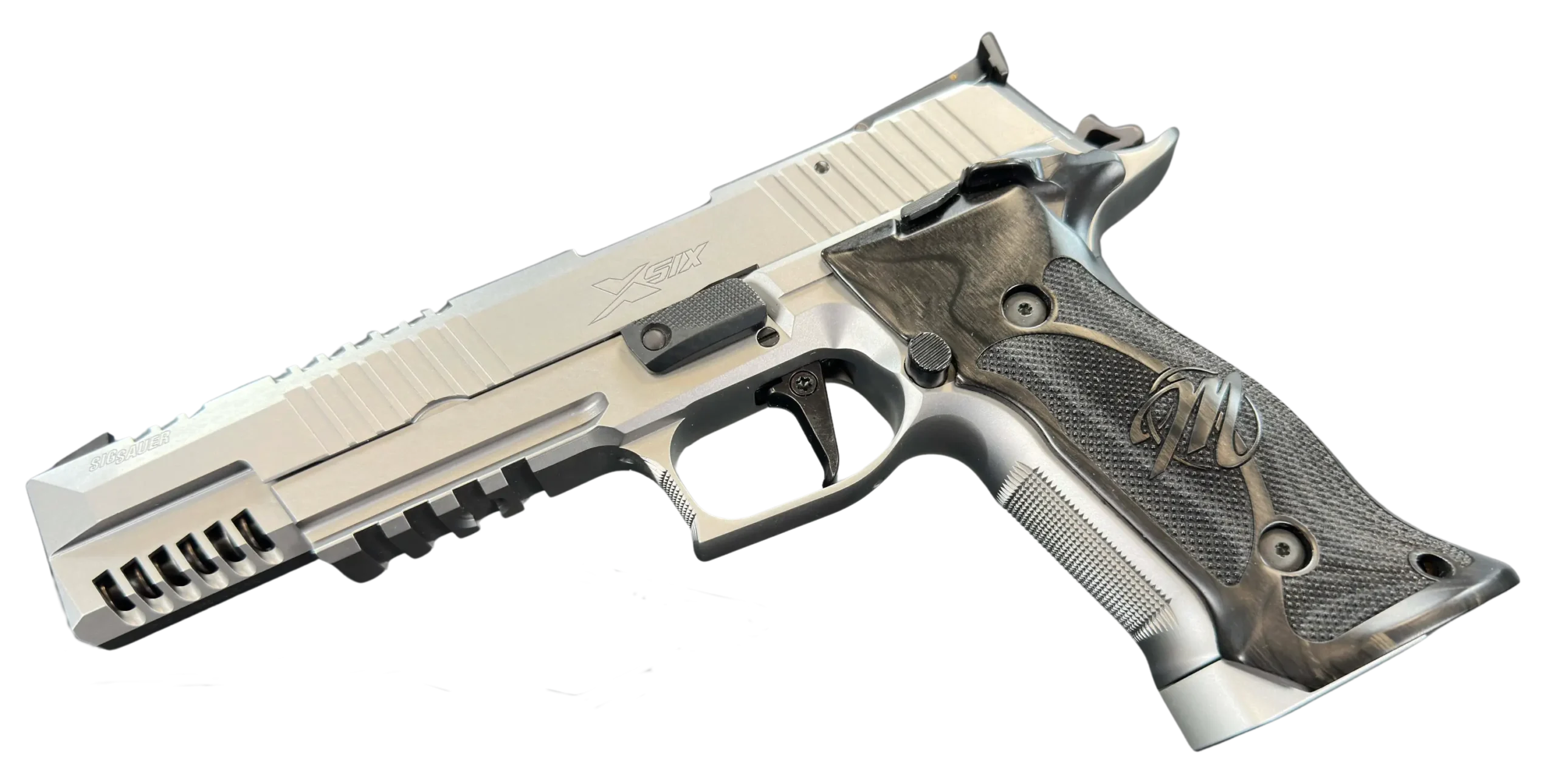トイガン SIGSAUER P226 An Old Dog With New Tricks - SIG SAUER P226 | RECOIL