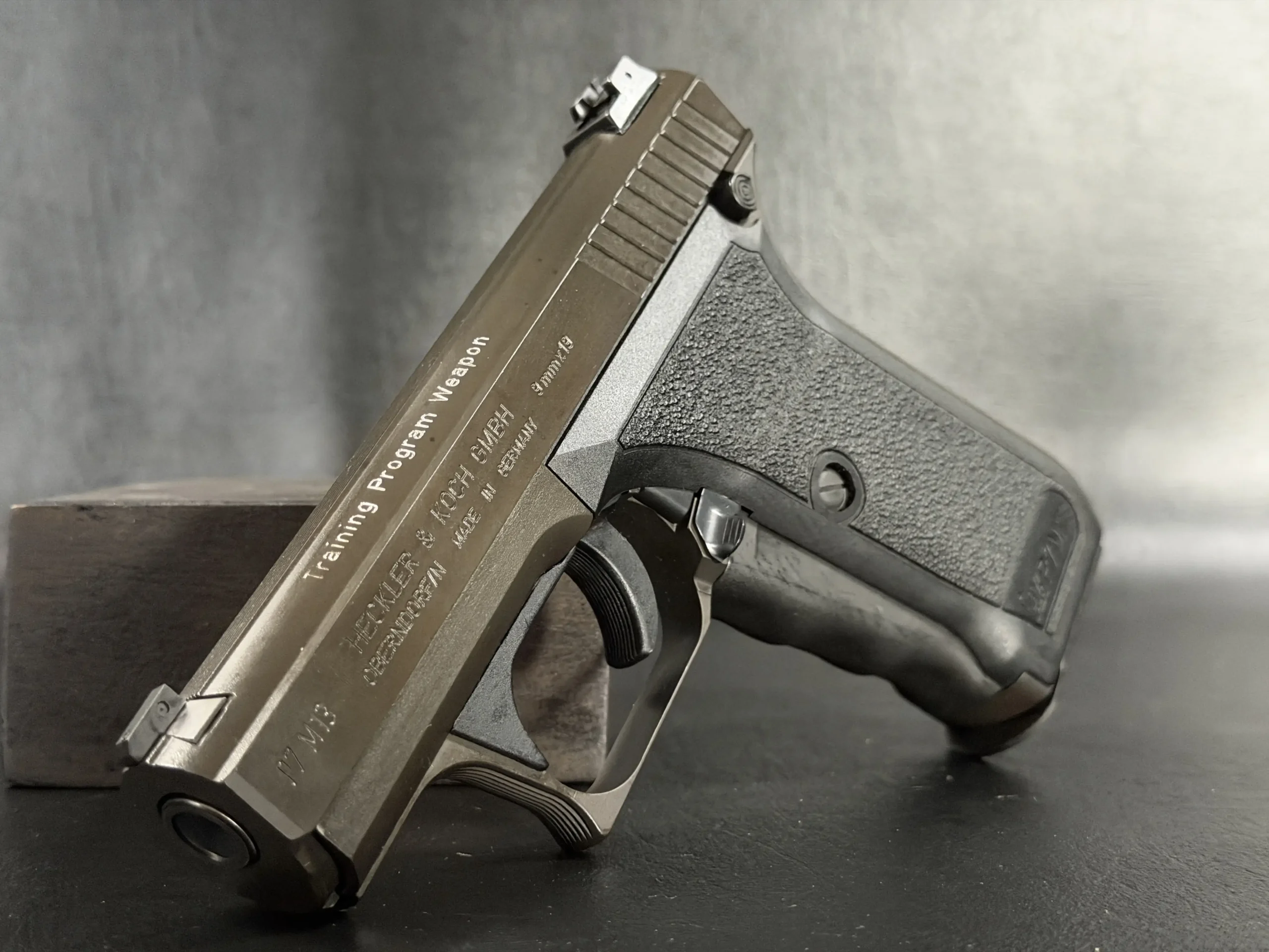 HK P7 M13 | Koch | Luxus Capital