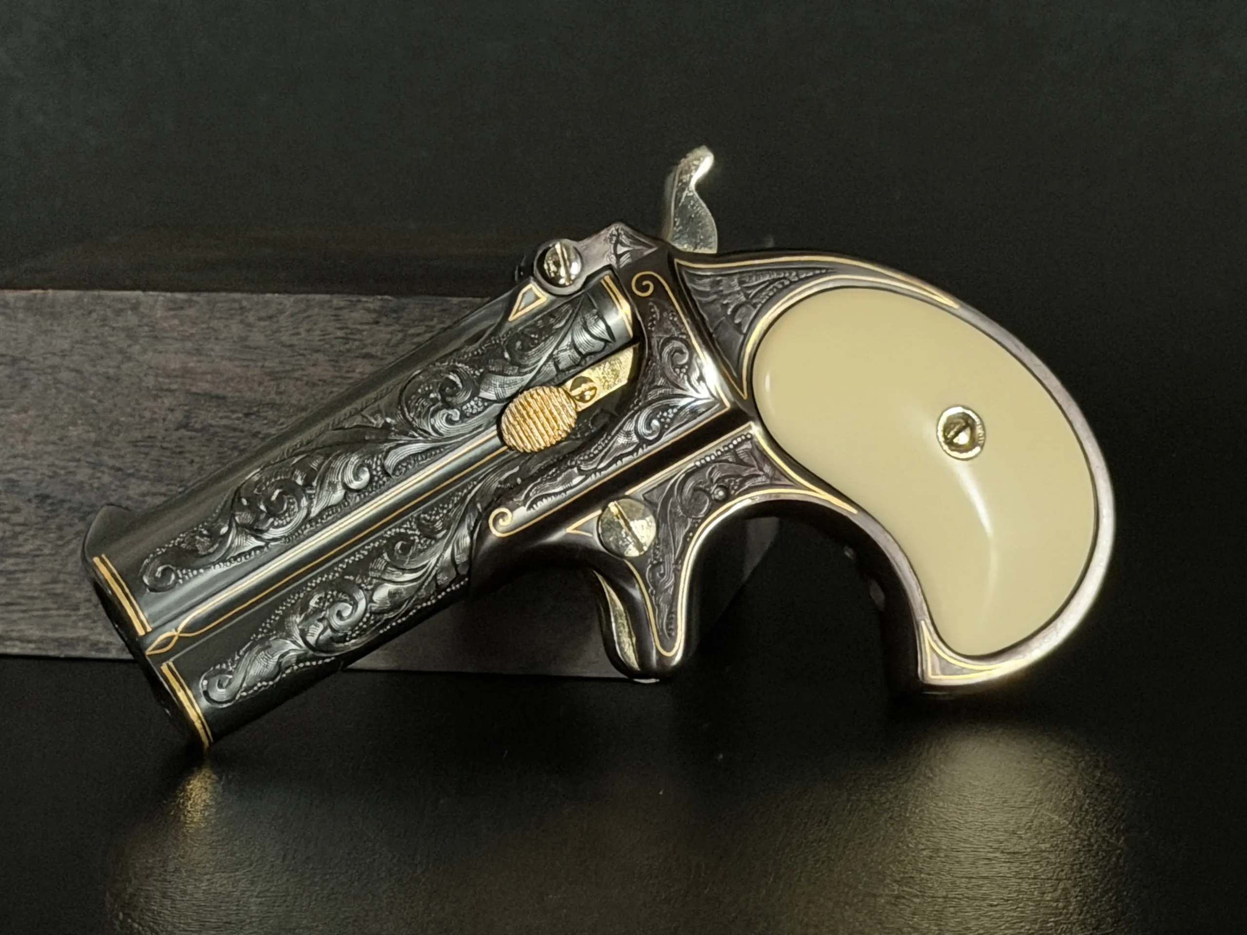 Colt and Remington Classics of the American West Set Old West Tribute