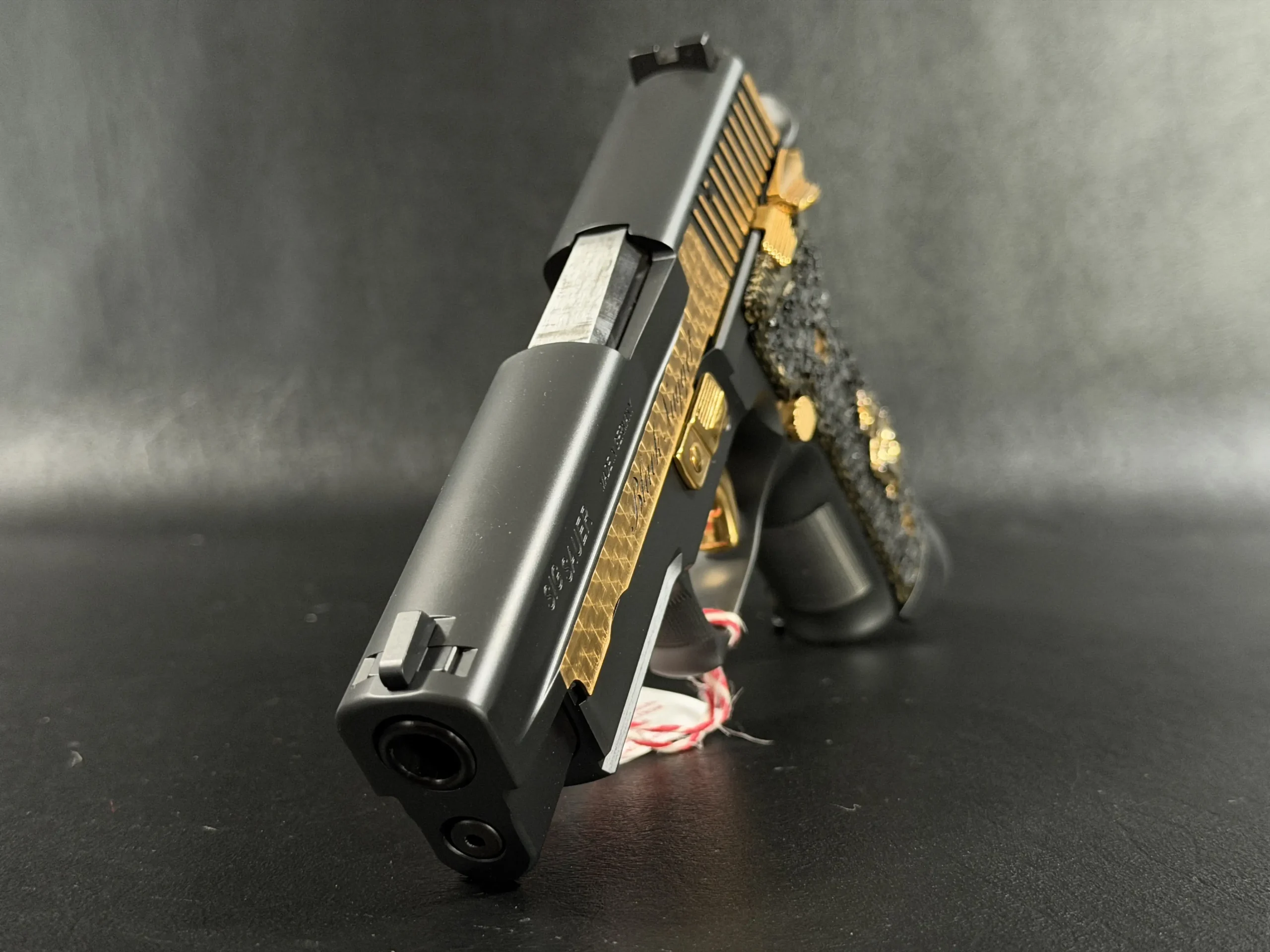 Sig Sauer P226 XFive Black Nugget Gold Detail