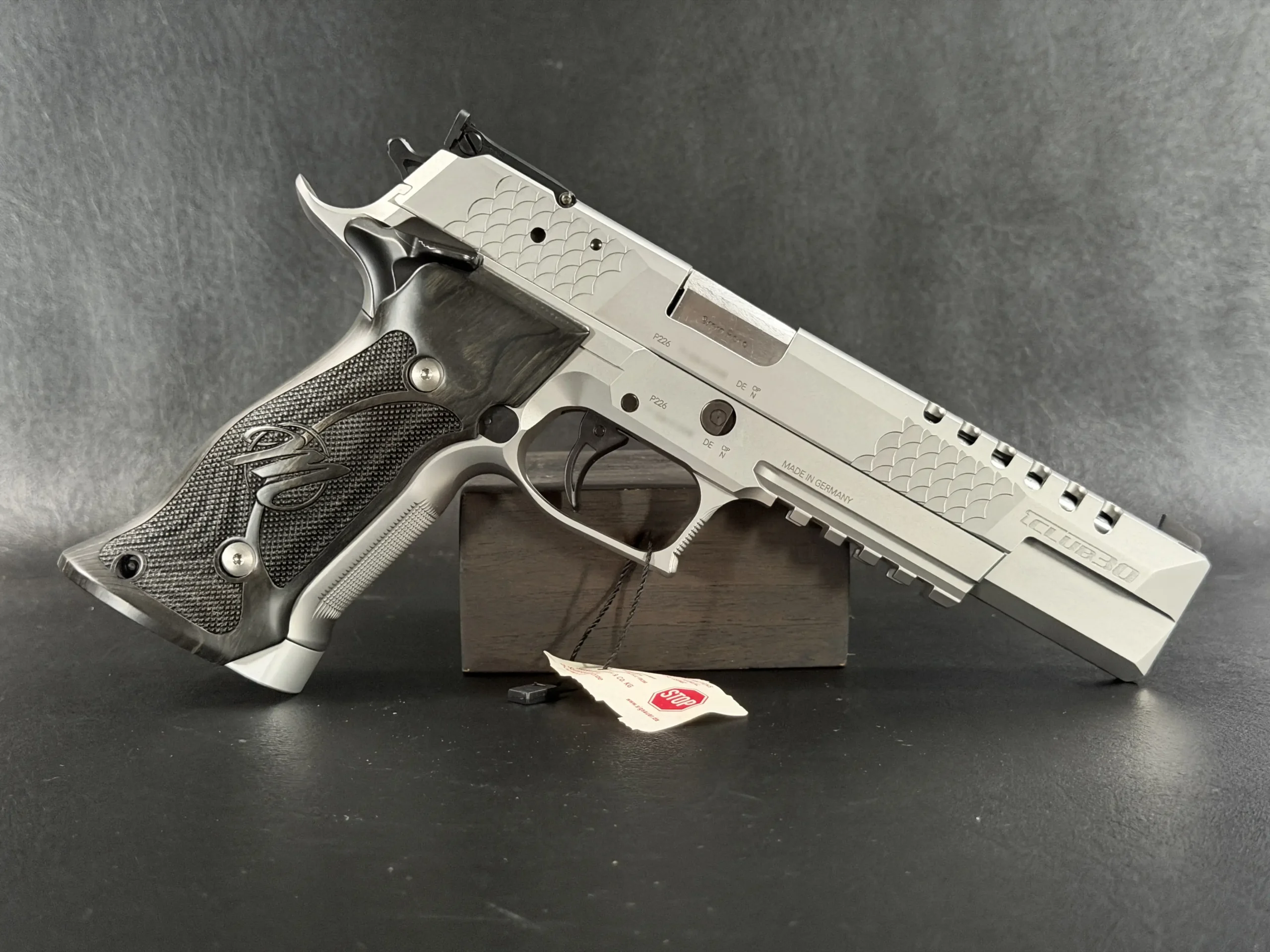 SIG Sauer P226 X Six Club 30 Silber right side