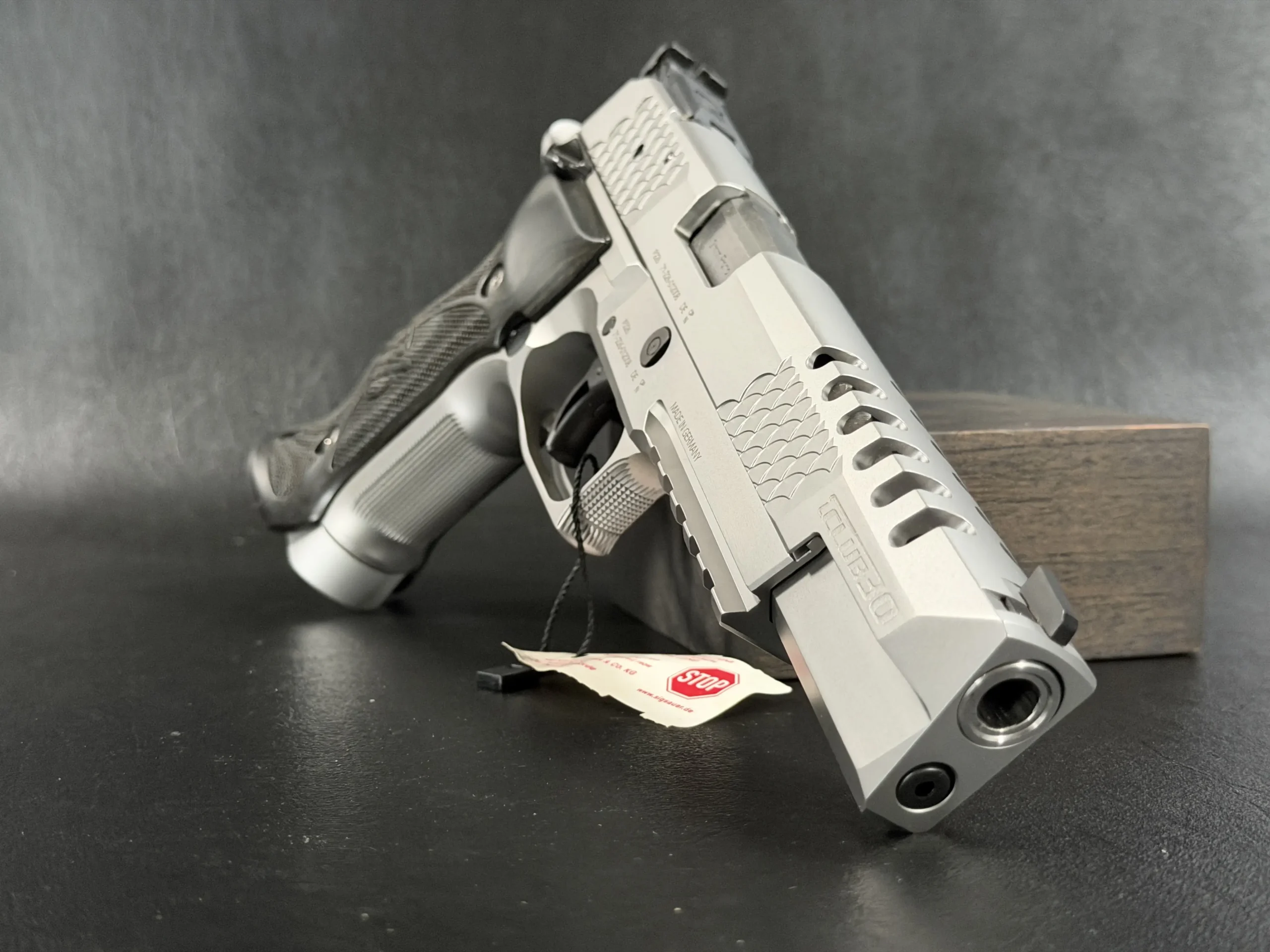SIG Sauer X 6 Club 30 Silver