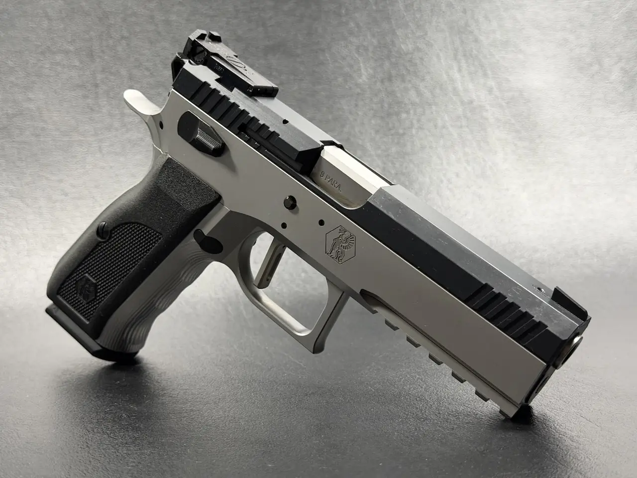 Sphinx 3009 two tone finish