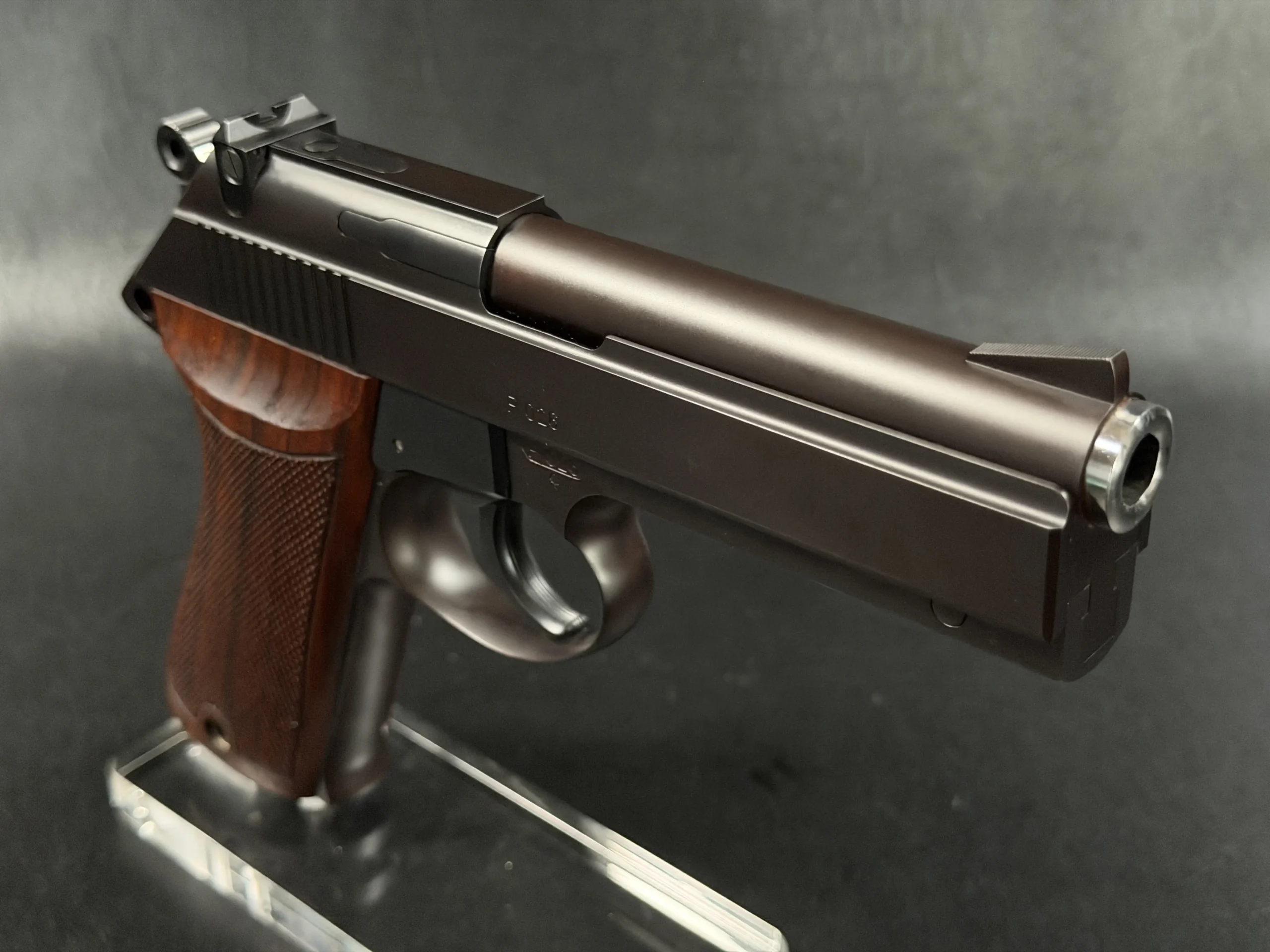 Korth Semi walnut grips close up