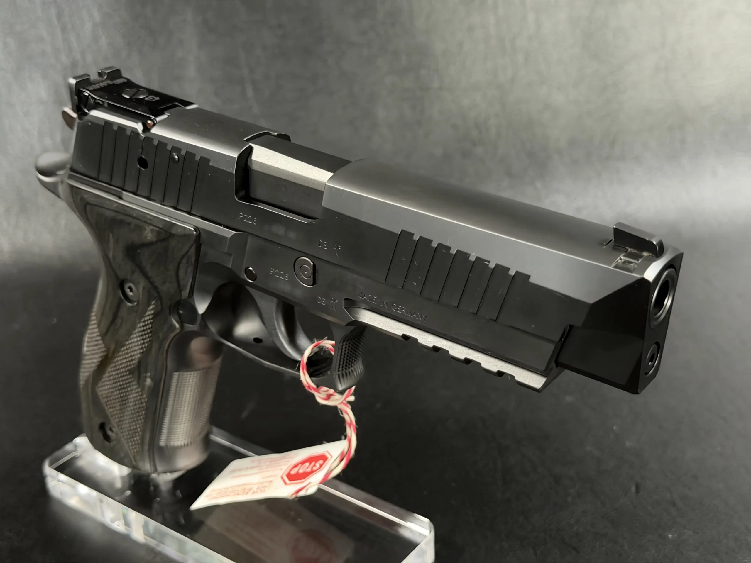 SIG Sauer P220 X Five Allround Rear Sight Detail