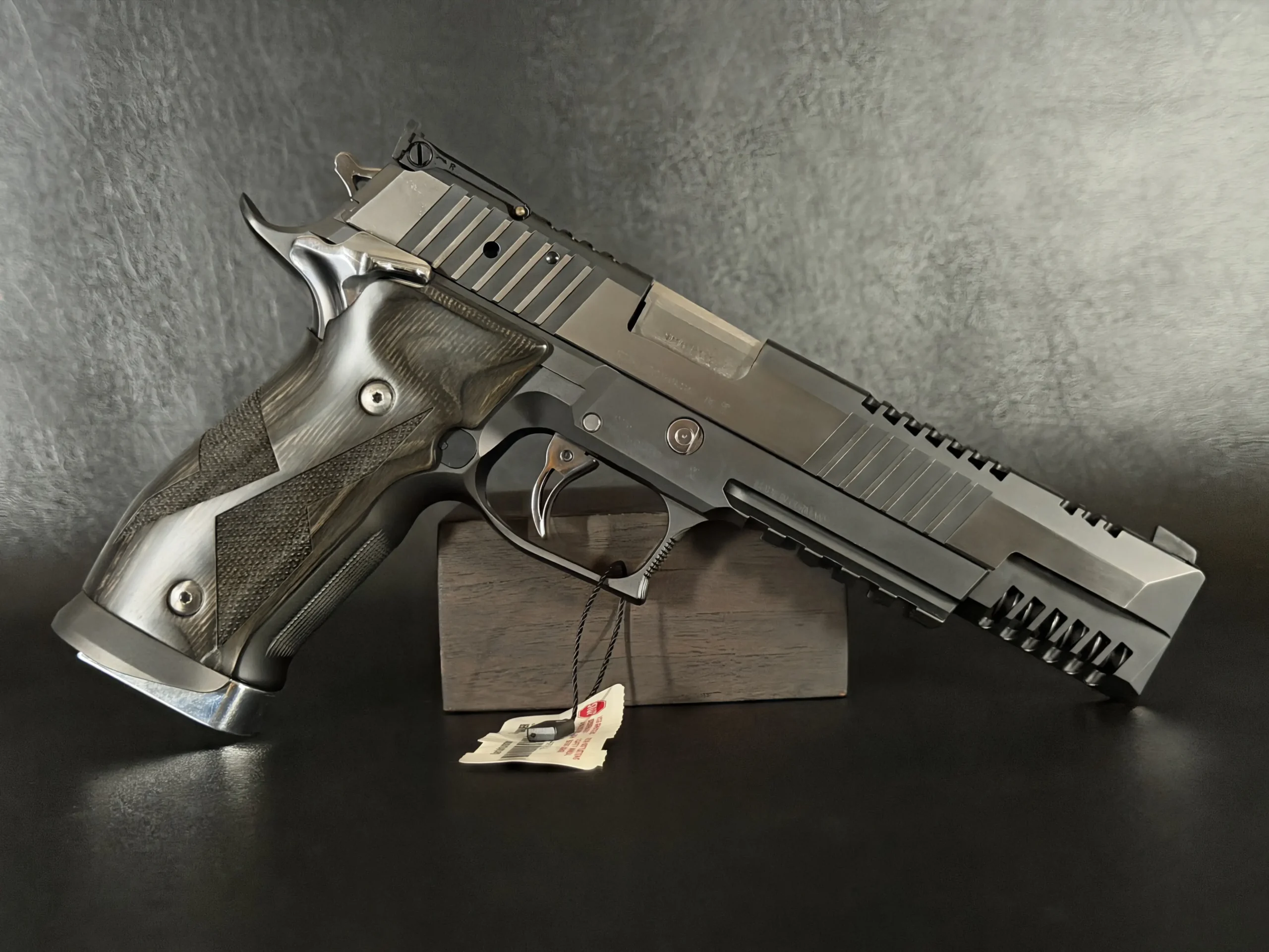 p226 x six black and white rare